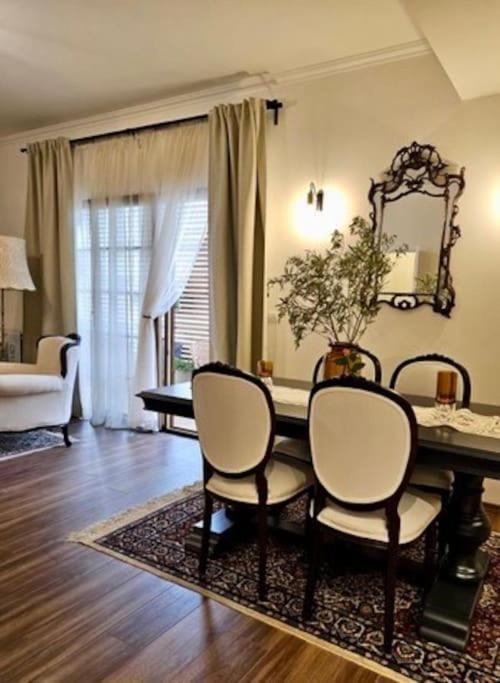Gjirokastër Novi'S Luxury Apartment 2 מראה חיצוני תמונה