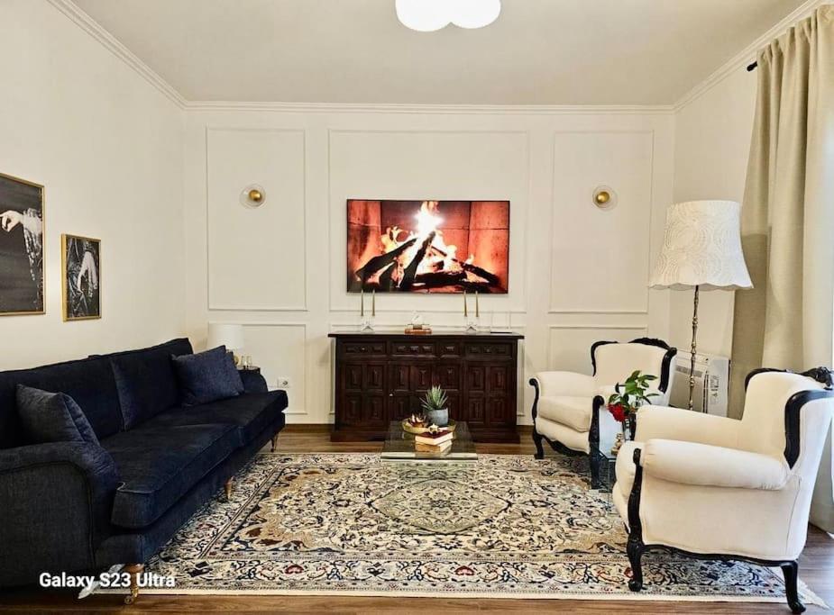 Gjirokastër Novi'S Luxury Apartment 2 מראה חיצוני תמונה