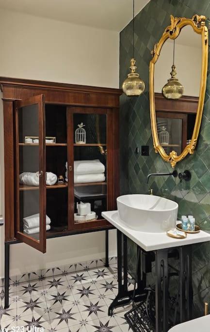 Gjirokastër Novi'S Luxury Apartment 2 מראה חיצוני תמונה