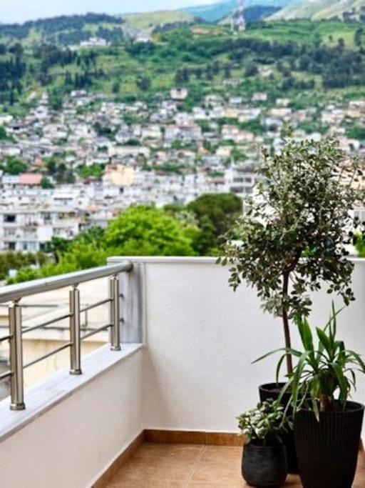 Gjirokastër Novi'S Luxury Apartment 2 מראה חיצוני תמונה