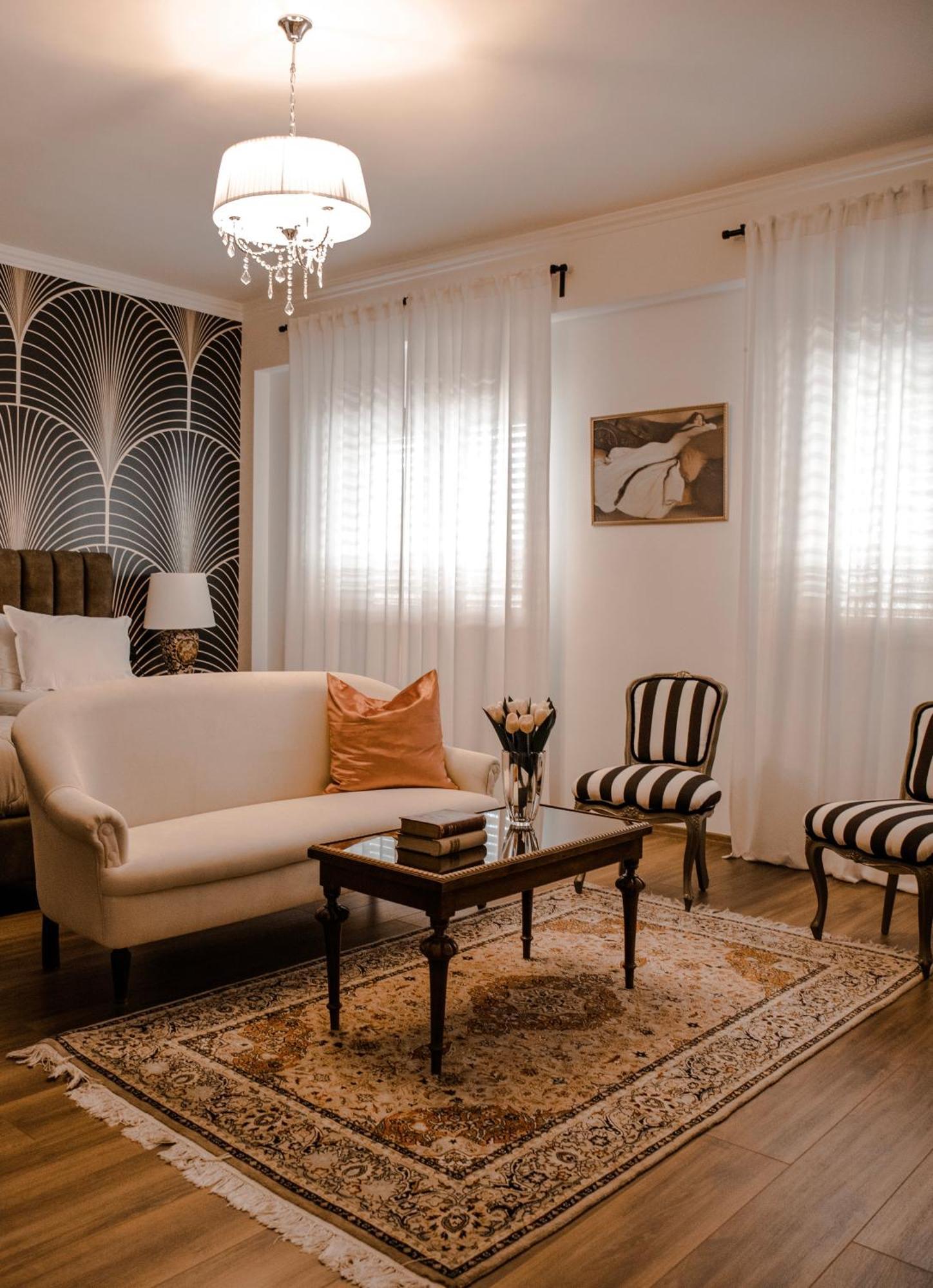 Gjirokastër Novi'S Luxury Apartment 2 מראה חיצוני תמונה