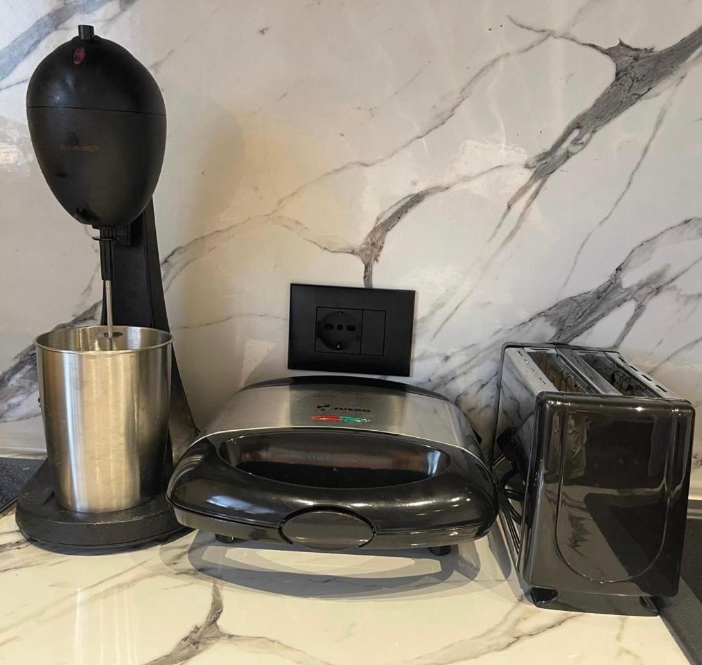 Gjirokastër Novi'S Luxury Apartment 2 מראה חיצוני תמונה