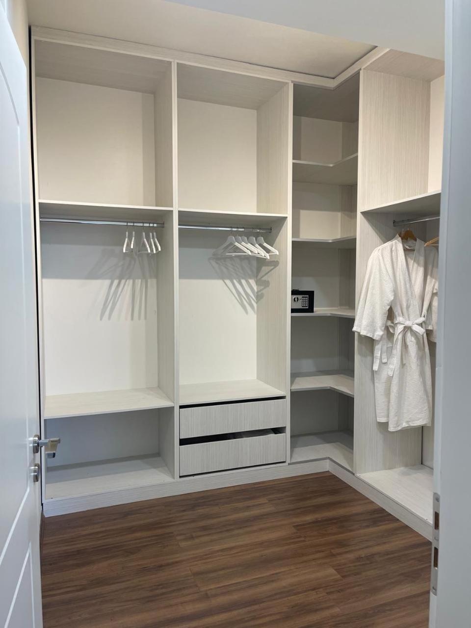 Gjirokastër Novi'S Luxury Apartment 2 מראה חיצוני תמונה